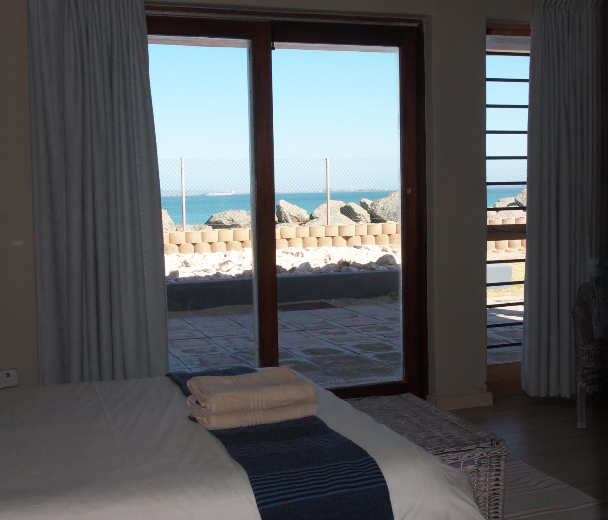 Villa On Deck Langebaan Exterior foto